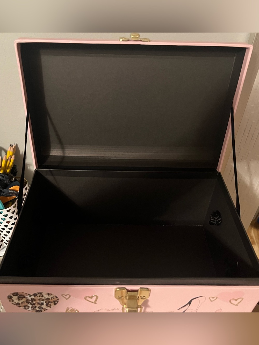 Pink Decorative Fashion-Themed Storage Box - Picture 8 of 11